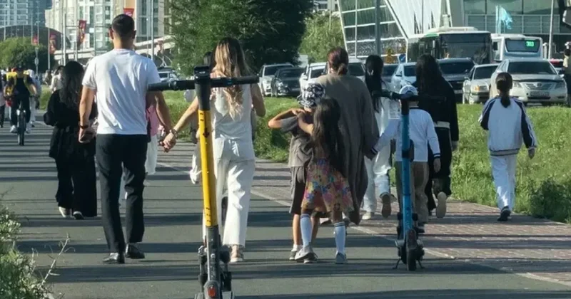 Камеры начнут штрафовать самокатчиков в Астане