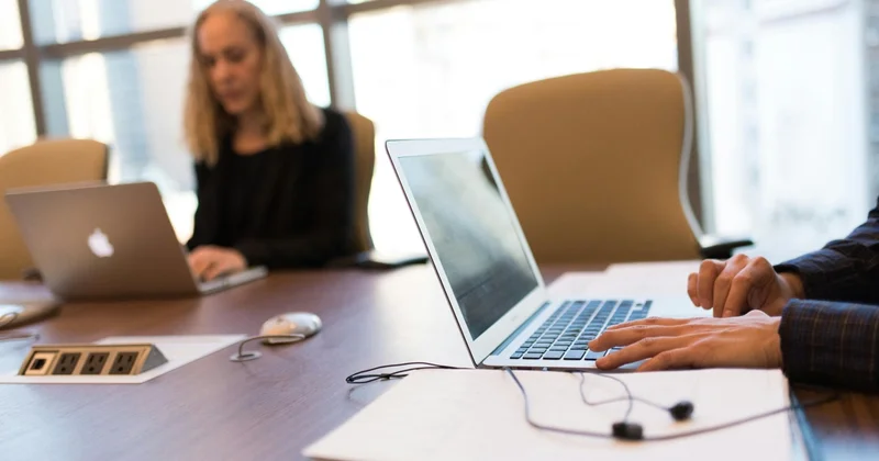 Іскерлік ахуал: өндіріс пен қызмет көрсету секторында оң көрсеткіш байқалды