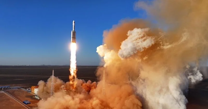 Қытайдың сынақтағы ғарыш кемесі орбиталық станцияны жабдықтауға жол ашады