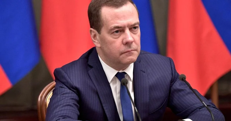 Чистый эпатаж : Медведев отреагировал на слова Трампа о выходе США из НАТО