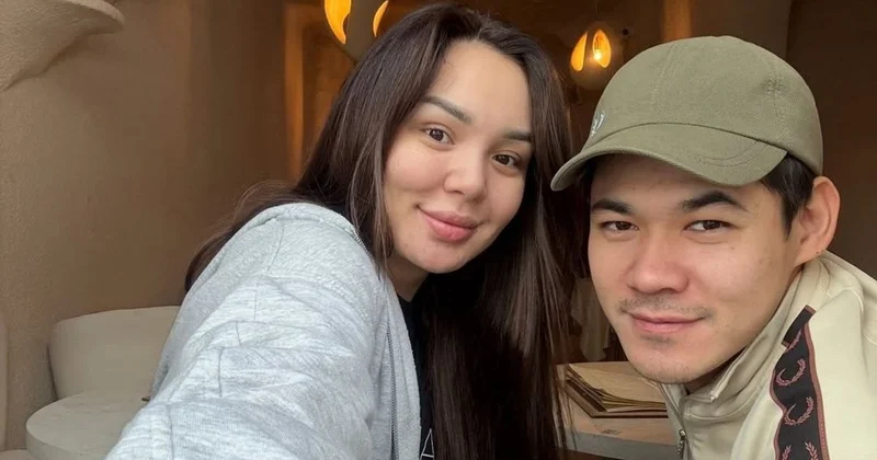 Данияр Хизметов и Жания Джуринская провели рум тур по своему дому