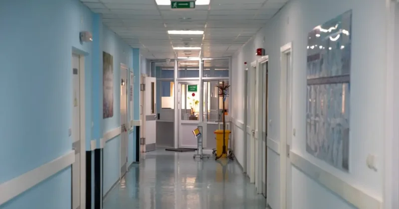 Казахстанцам после визита в поликлинику звонят мошенники. Минздрав отрицает утечку данных