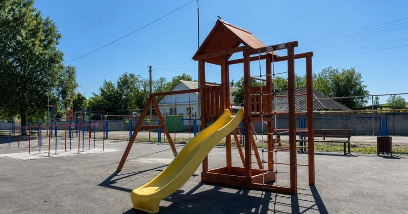 AMANAT: в Алматинской области открыли детскую площадку и воркаут зону