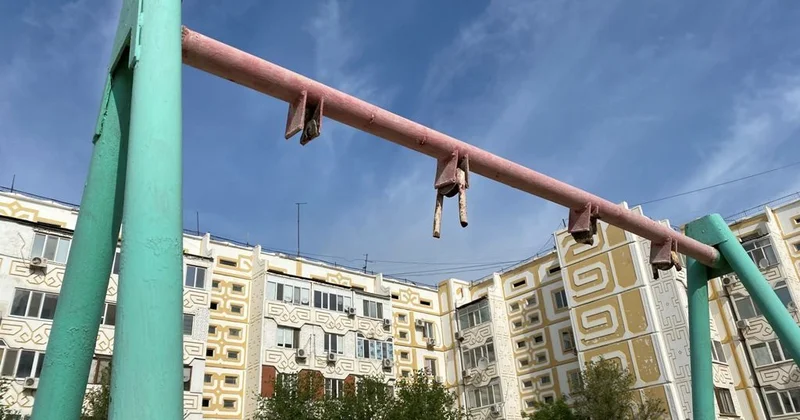​Маңғыстауда бала қолдан жасалған әткеншекте ойнап жүріп қаза тапты