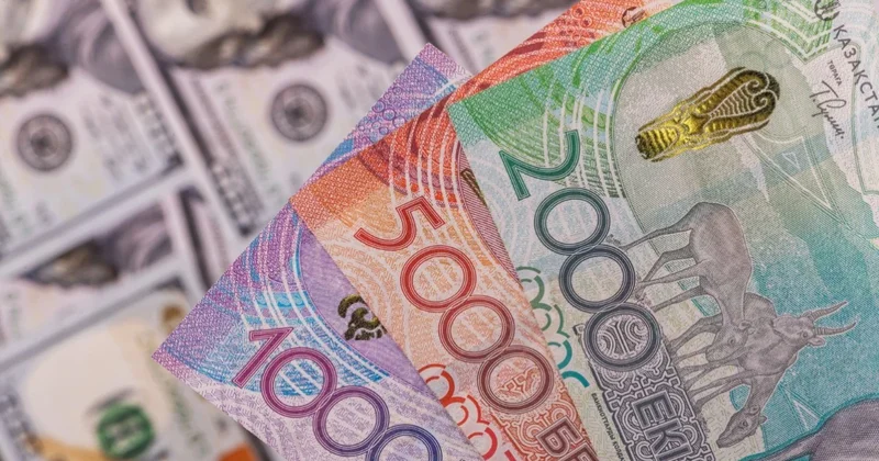 Курс доллара снизился к тенге на бирже 3 июня