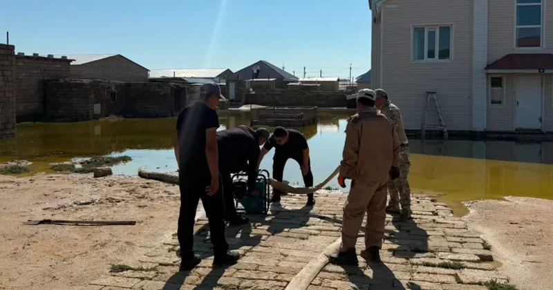Почти сотню домов затопило в Мангистауской области после ливня
