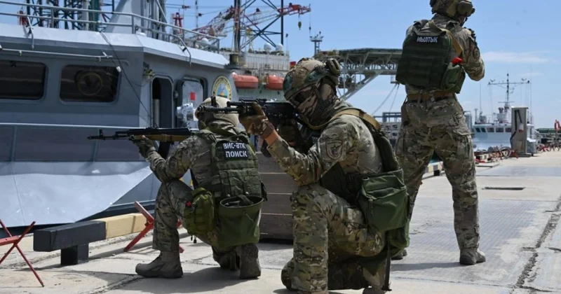 Войска привели в высшие степени боевой готовности в Казахстане