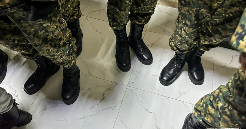 Қонаев гарнизонының әскери бөлімінде мерзімді қызметтегі сарбаз терезеден құлап кетті