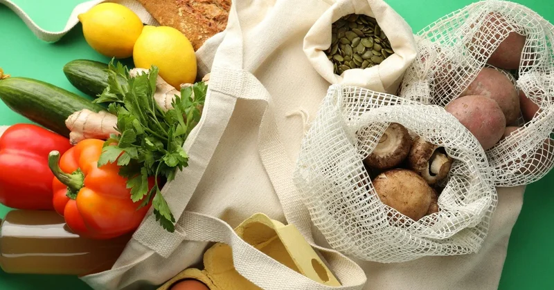 Цены на социально значимые продукты впервые снизились в Казахстане с начала года