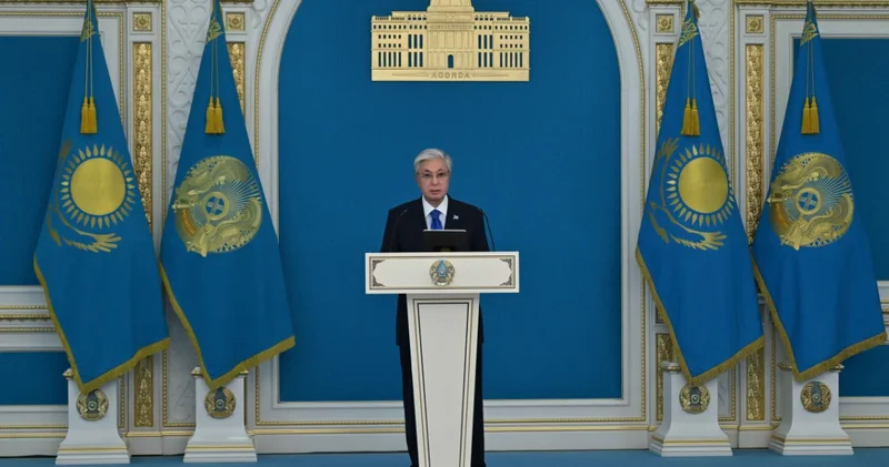 Президент телекөпір арқылы маңызды автокөлік жолдарының құрылысын бастап берді