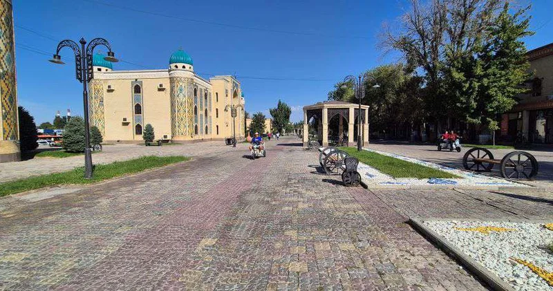 Аллея разбитых надежд