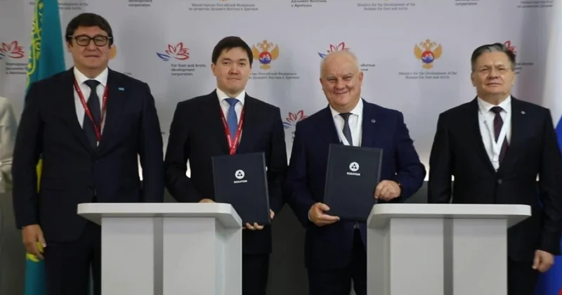 Казахстан подписал контракт на строительство первой АЭС с компанией Росатома