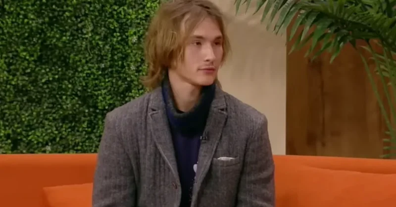 Сын Батырхана Шукенова заявил о переезде в Казахстан