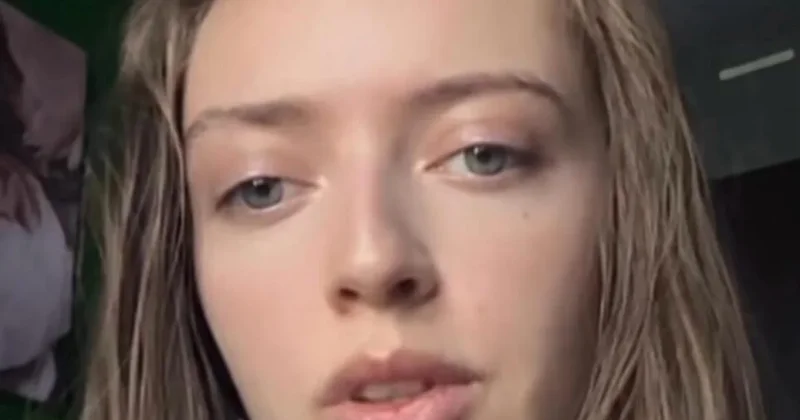 Девушка, назвавшая казахов мамбетами , пыталась сбежать из страны