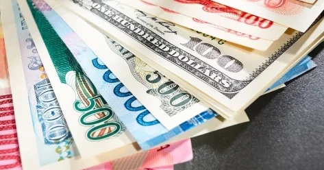 Доллар начал неделю с понижения в Казахстане