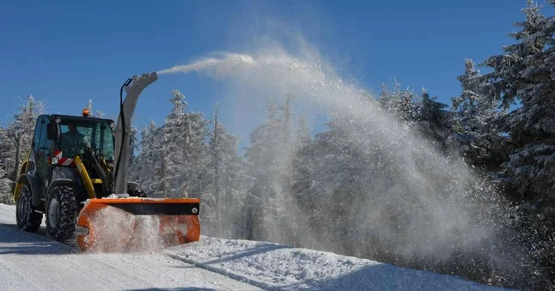 Выделенные на содержание дорог 120 млн тенге украли в ВКО