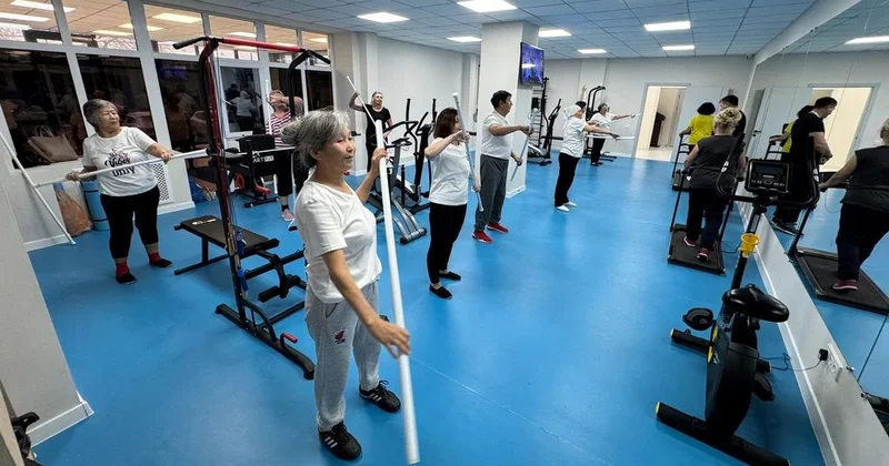 Центр активного долголетия в Кокшетау получил подарки