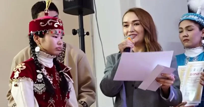 ​Әке рухына арналған ән: Атырауда Пахаман Құттымұратовты еске алу кеші өтті​