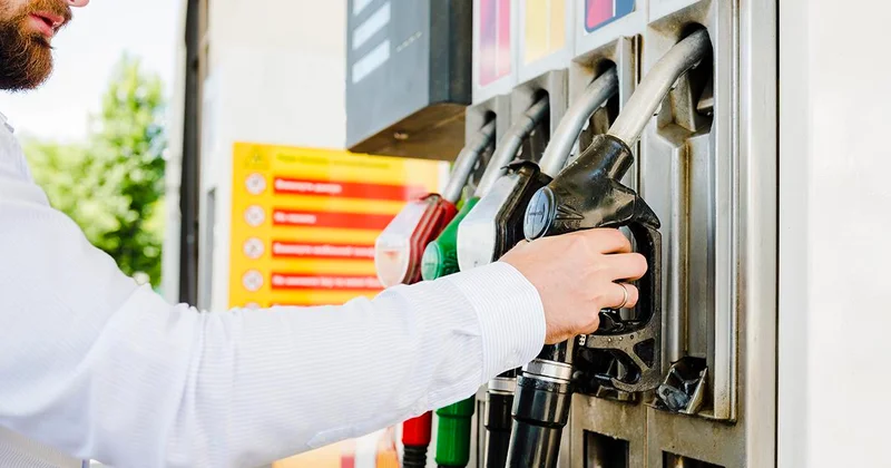 Дефицит неизбежен : о рисках ограничения цен на топливо в Казахстане рассказали аналитики