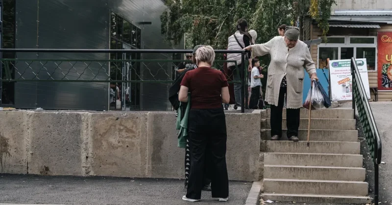 Депутат возмутился отказом властей снизить пенсионный возраст в Казахстане