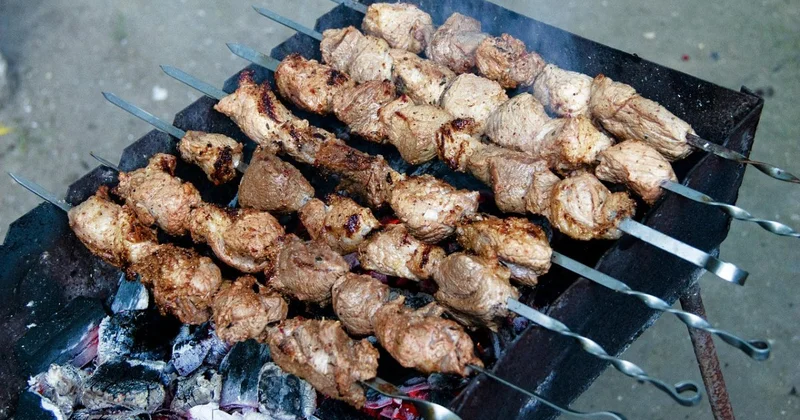 Шашлычная с летучими мышами работала в одном из районов Алматы