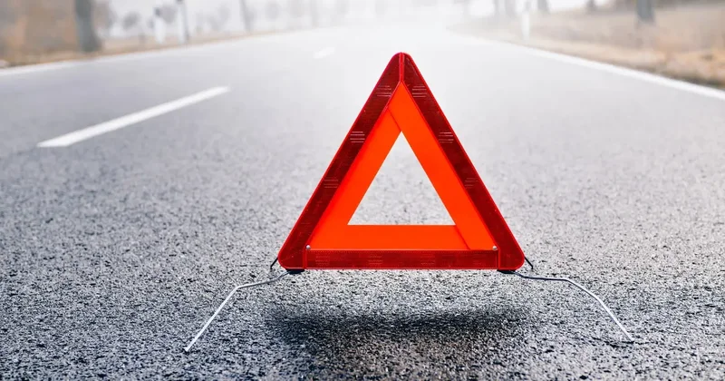 Авария по дороге к Кольсаю: авто перевернулось, один человек погиб