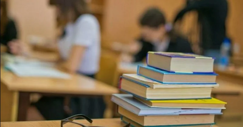 Депутат: Білім беру жүйесін оқушылардың жас шамасына бейімдеу керек