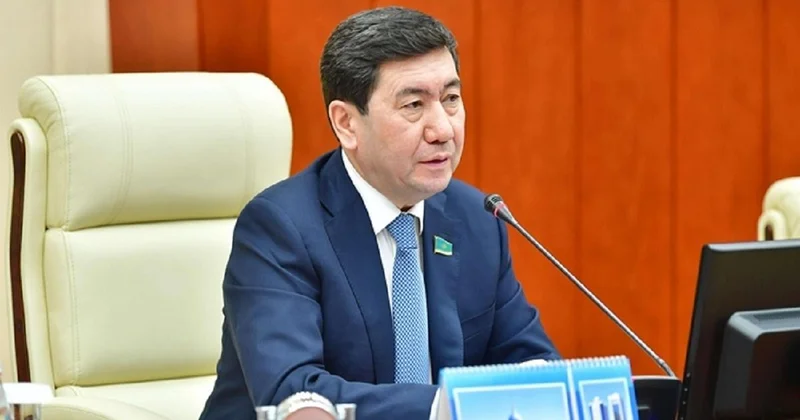 Прозвучали неубедительно : Кошанов остался недоволен ответами министров