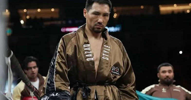 Жанибека Алимханулы лишили боя за три титула: WBO сделала заявление