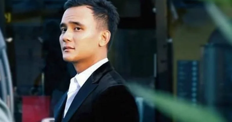 Отбасымыздың бір бөлігі еді... : Әли Оқапов жақын досынан айырылғанын жеткізді