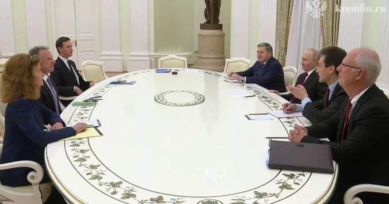 Пока компромиссного варианта нет . Как прошли переговоры Путина с Уиткоффом и Кушнером в Кремле