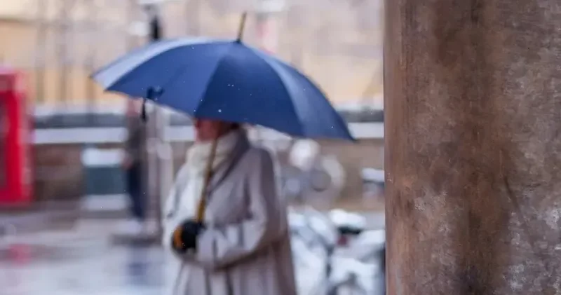 Қар түсіп, жаңбыр жауады . Қазақстанға циклон жақындап келеді