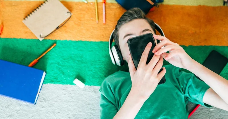 Запретят ли детям до 16 лет пользоваться соцсетями в Казахстане: ответ Минкультуры