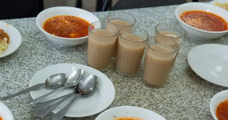 Директора гимназии в Петропавловске сняли с должности из за антисанитарии в столовой