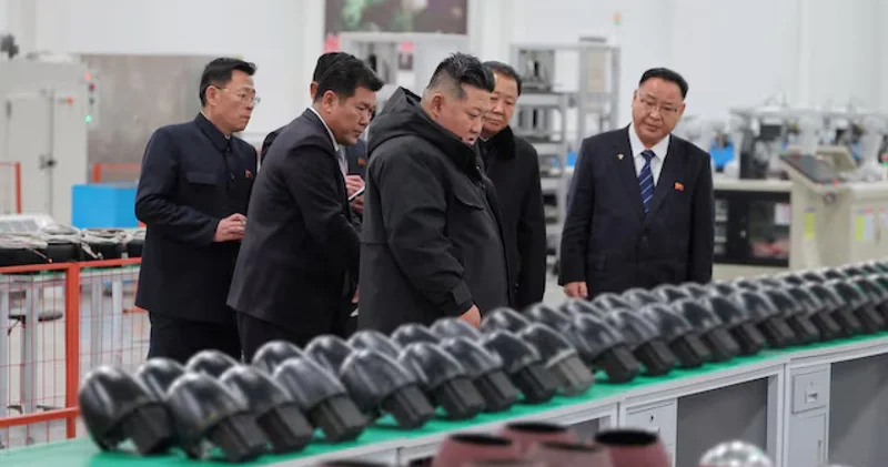 Солтүстік Корея баллистикалық зымырандар ұшырды Reuters