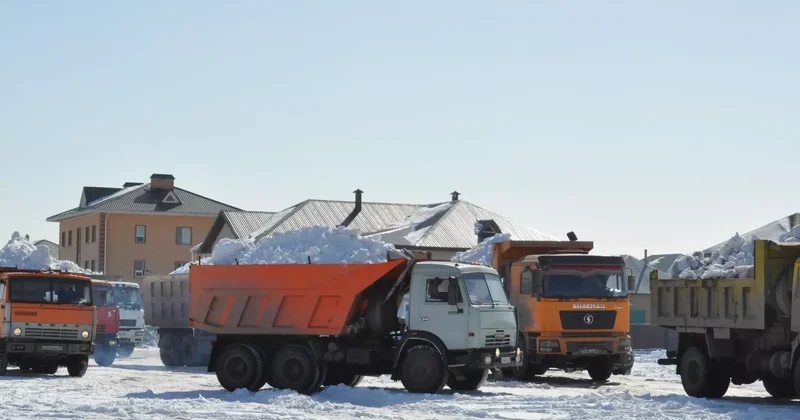 Астанада 1600 ден астам техника қар тазалауға жұмылдырылды