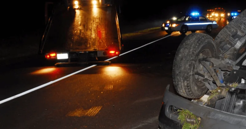 Автомобиль перевернулся на глазах у жителей Караганды (ВИДЕО)