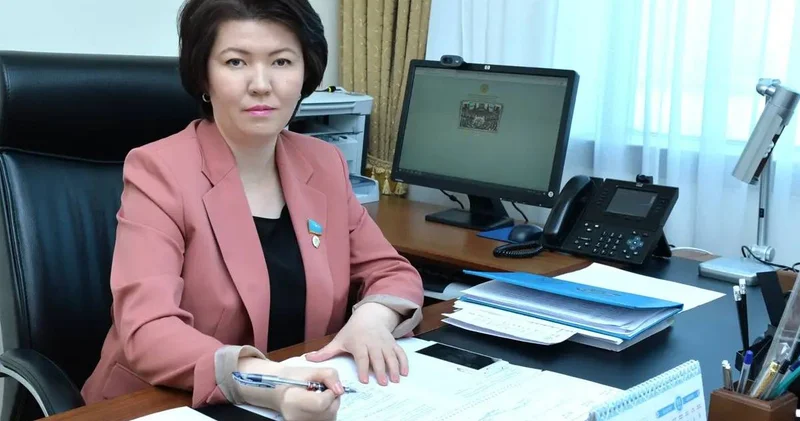 Қарсы болдым : Сүйінші! Еліміздің бас педагогы ел асыға күткен қуанышты хабарды жеткізді (ВИДЕО)