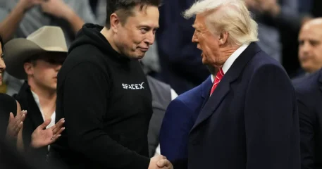 Состояние Илона Маска превысило 850 миллиардов долларов