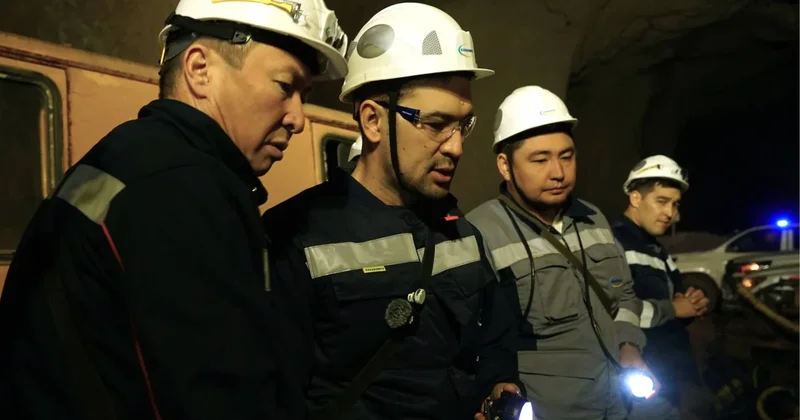 Безопасность прежде всего : глава Казахмыса проверил условия труда на Западном руднике