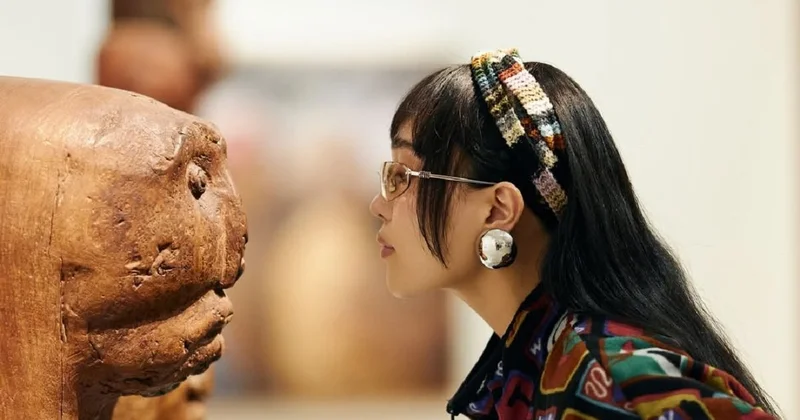 Больше чем искусство : дочь Жанар Айжановой удивила креативным образом