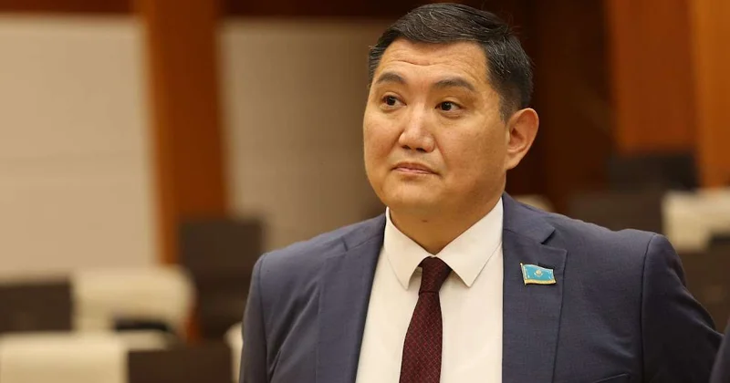 Бахытжан Базарбек: Людей пугают тем, чего не существует в проекте Конституции