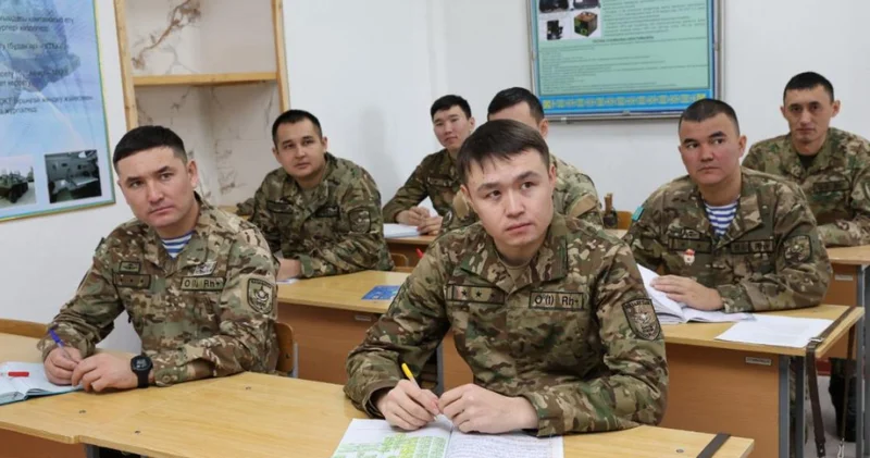 Биыл Қазақстанда 850 ден астам запастағы офицер әскери қызметке шақырылады