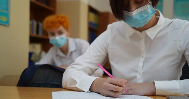 В неравных условиях