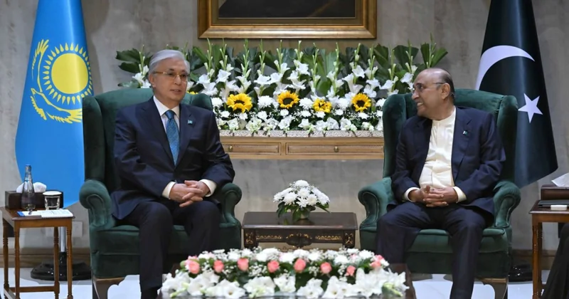 Токаев провёл переговоры с президентом Пакистана и был удостоен высшей государственной награды страны