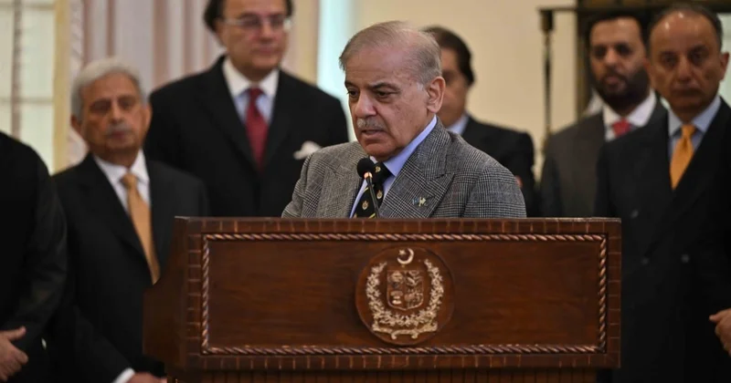 Шахбаз Шариф: Қол қойылған құжаттар Қазақстан Пәкістан байланысына жаңа серпін береді