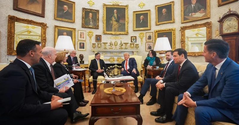 Трамп Ақ үйде Колумбия президентімен кездесті