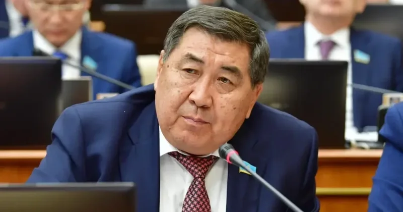 От удушья при Назарбаеве до военных угроз: Бапи объяснил, почему Казахстан уязвим