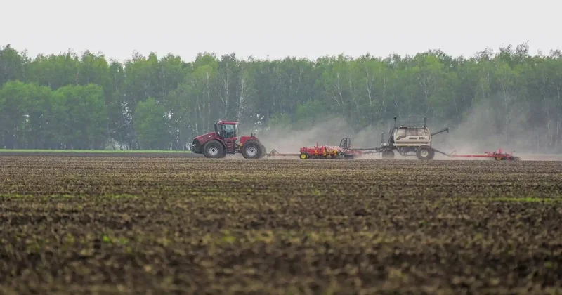 Көктемгі егіс жұмыстарына 400 мың тоннадан астам жеңілдетілген жанармай бөлінді