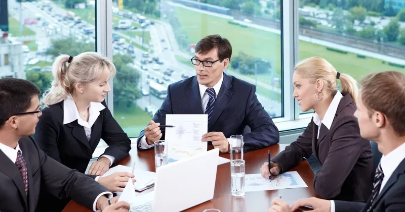 Деловая активность в Казахстане снова снизилась